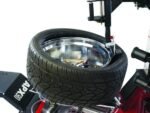 Close-up of the Coats APX-90 duckhead guiding tire mounting with precision and consistency, ideal for modern alloy wheels and low-profile tires in high-volume shops