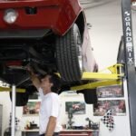 GrandPrix Two Post Car Lift With Oil Draining Service