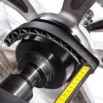 Ranger DST30PX 5140334 includes a precision data input wand for quick measurements and accurate wheel balancing.