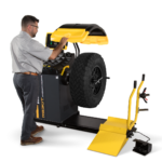 RB30T wheel balancer includes pneumatic wheel lift